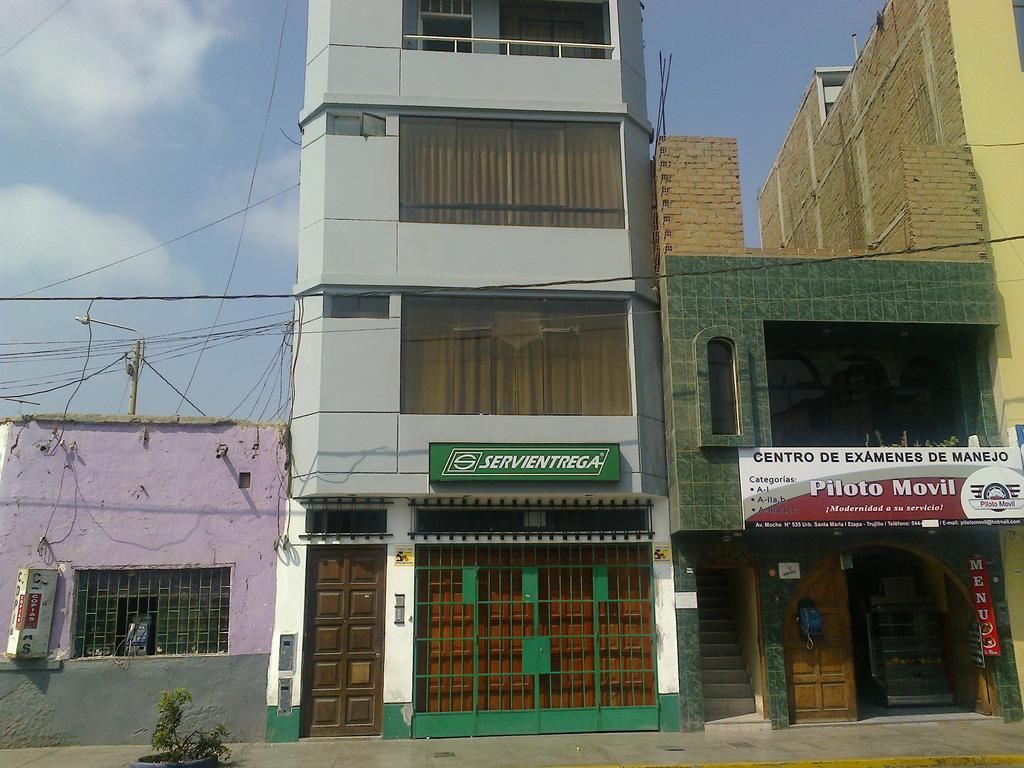 Strenua Santa Maria Suites Trujillo Eksteriør bilde