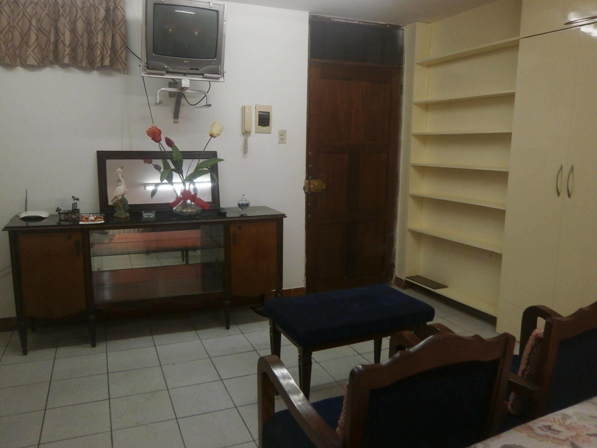Strenua Santa Maria Suites Trujillo Eksteriør bilde