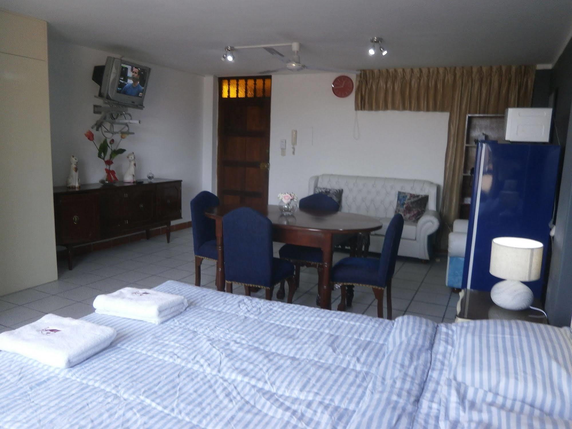 Strenua Santa Maria Suites Trujillo Eksteriør bilde
